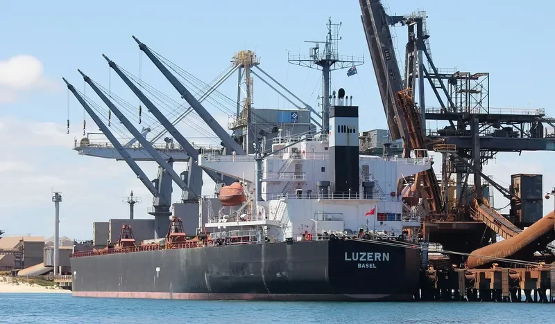 LUZERN Bulk Carrier IMO 9240794 photo 4