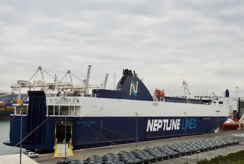 NEPTUNE DYNAMIS Ro-Ro IMO 9240976 photo 7