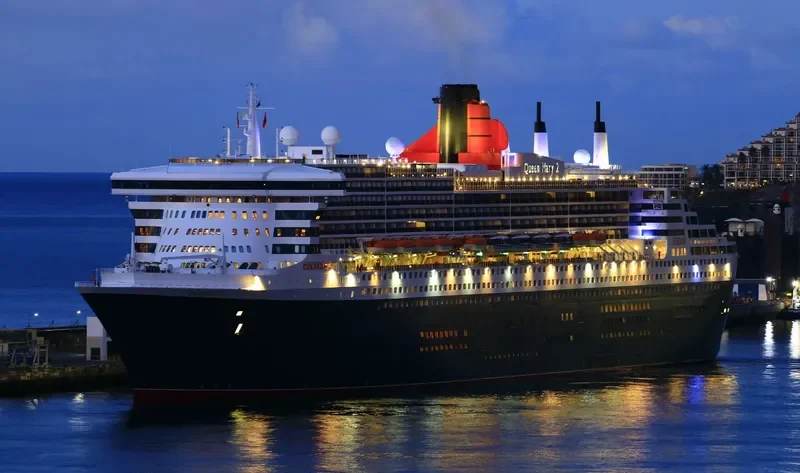 QUEEN MARY 2 Passenger Ship IMO 9241061 photo 8
