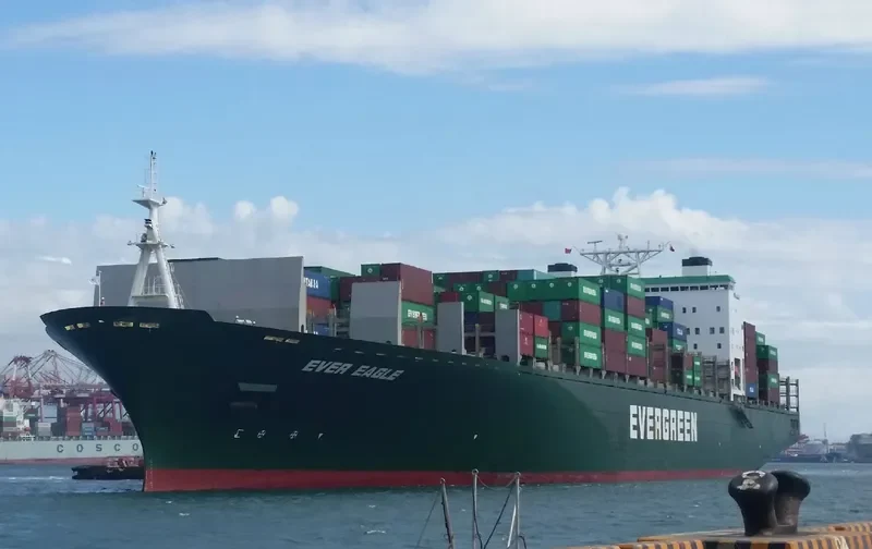 EVER EAGLE Container Ship IMO 9241310 photo 2