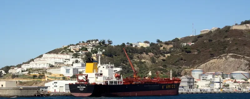 BAKI AKAR Tanker IMO 9241803 photo 8