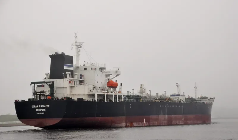 OCEAN GLADIATOR Tanker IMO 9241827 photo 2