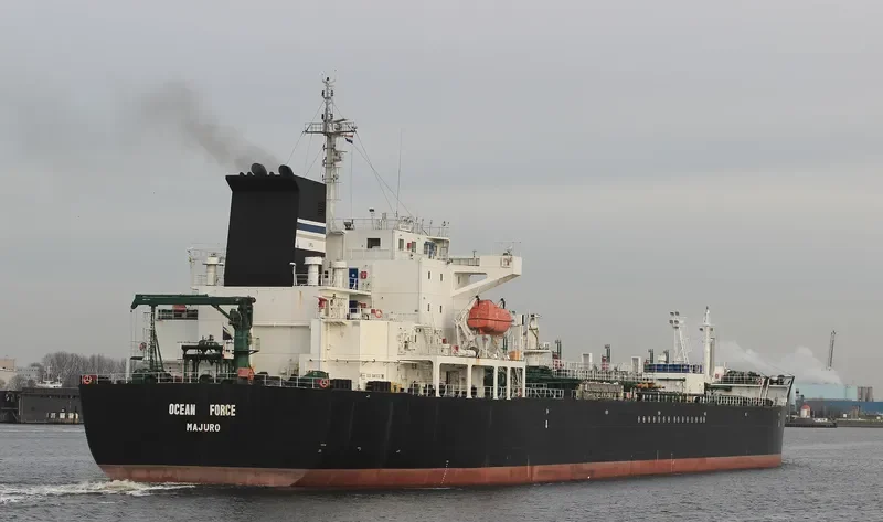 OCEAN GLADIATOR Tanker IMO 9241827 photo 8