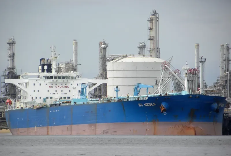 SHANAYE QUEEN Tanker IMO 9242118 photo 3