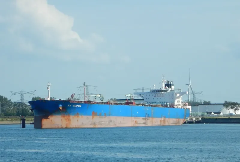 ROSSONERI Tanker IMO 9242120 photo 4