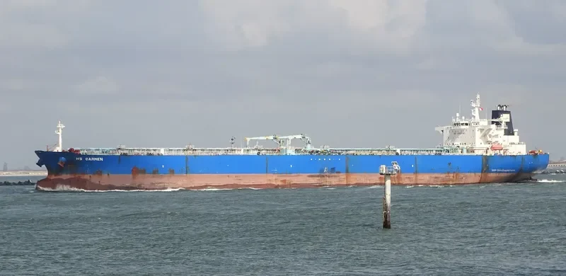 ROSSONERI Tanker IMO 9242120 photo 7