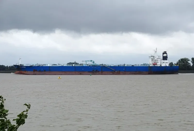 ROSSONERI Tanker IMO 9242120 photo 10