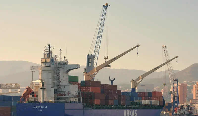 AURETTE A Container Ship IMO 9242285 photo 5