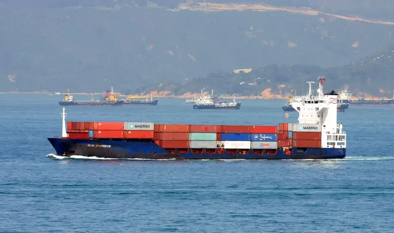 BOYA Container Ship IMO 9242572 photo 3