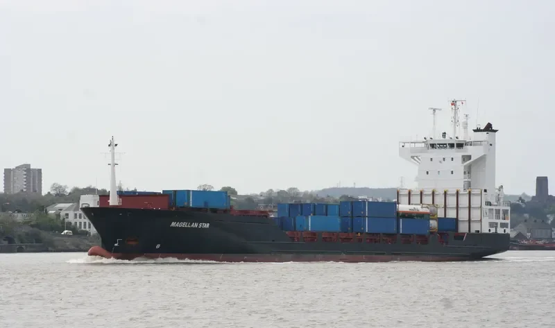 BOYA Container Ship IMO 9242572 photo 6