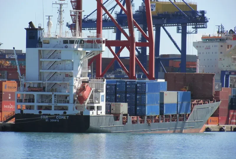 STAR COMET Container Ship IMO 9242596 photo 8