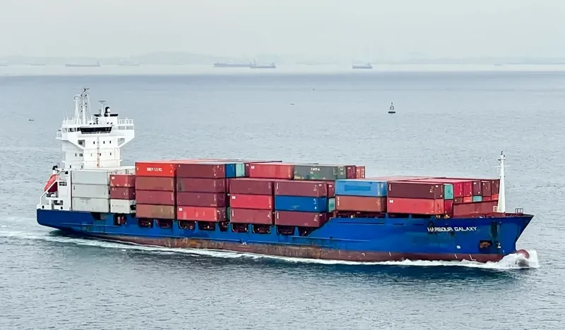 HARBOUR GALAXY Container Ship IMO 9242601 photo 7