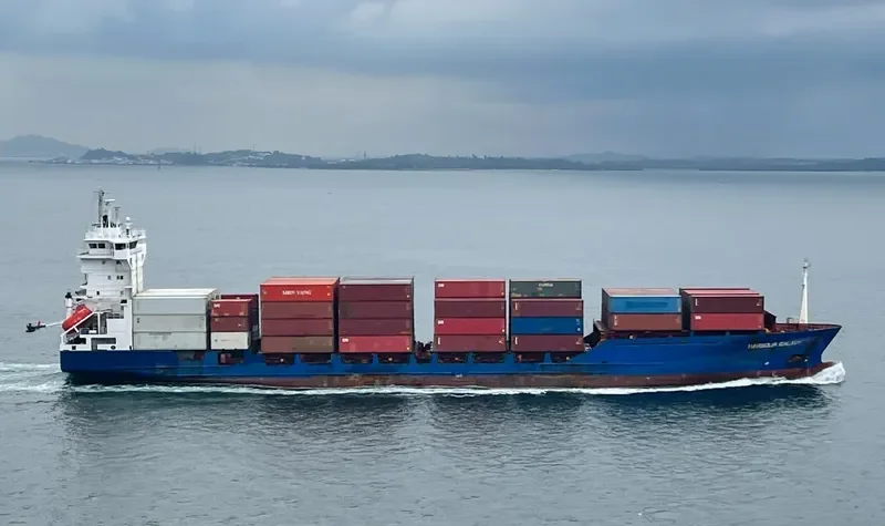 HARBOUR GALAXY Container Ship IMO 9242601 photo 9