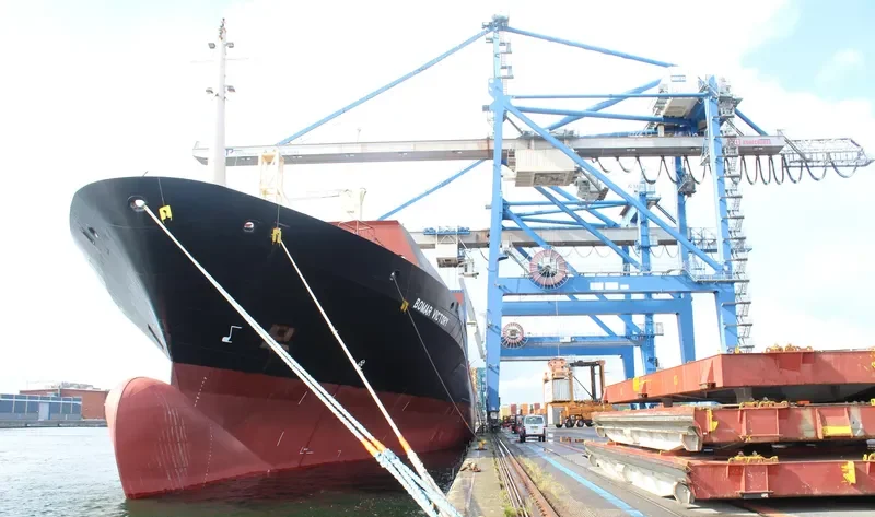 BOMAR VICTORY Container Ship IMO 9242649 photo 7