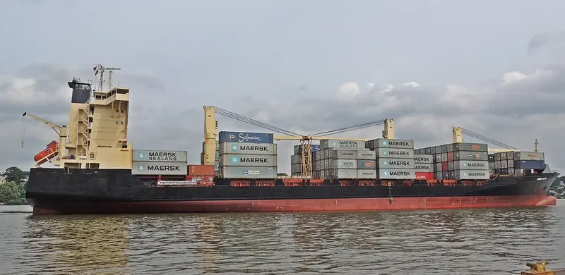 BOMAR VICTORY Container Ship IMO 9242649 photo 10