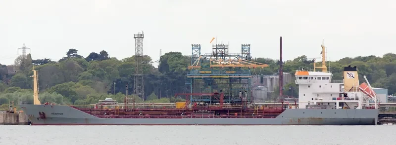 HEINRICH Tanker IMO 9242730 photo 8