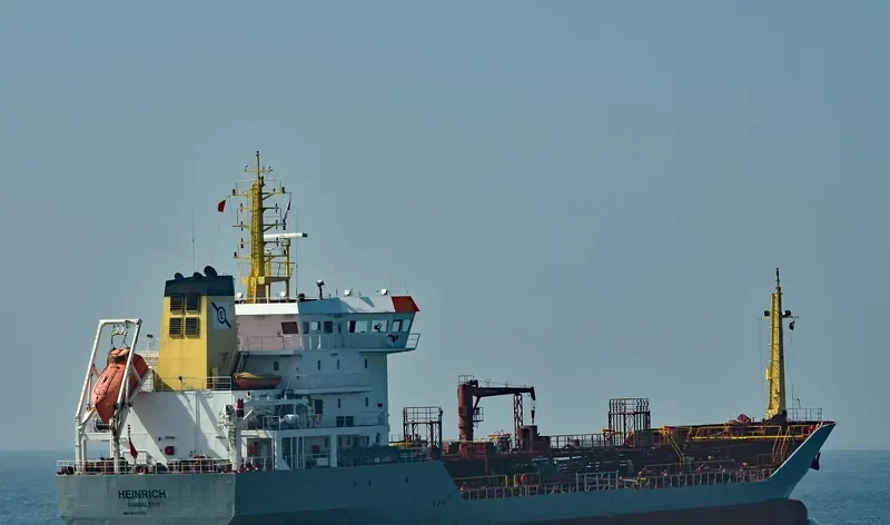 HEINRICH Tanker IMO 9242730 photo 10