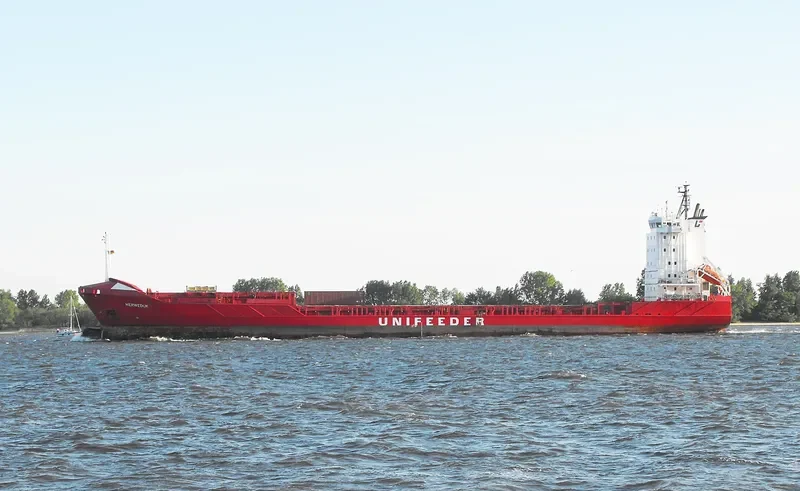 SASCO ANGARA Container Ship IMO 9242986 photo 7