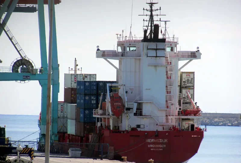 SASCO ANGARA Container Ship IMO 9242986 photo 10