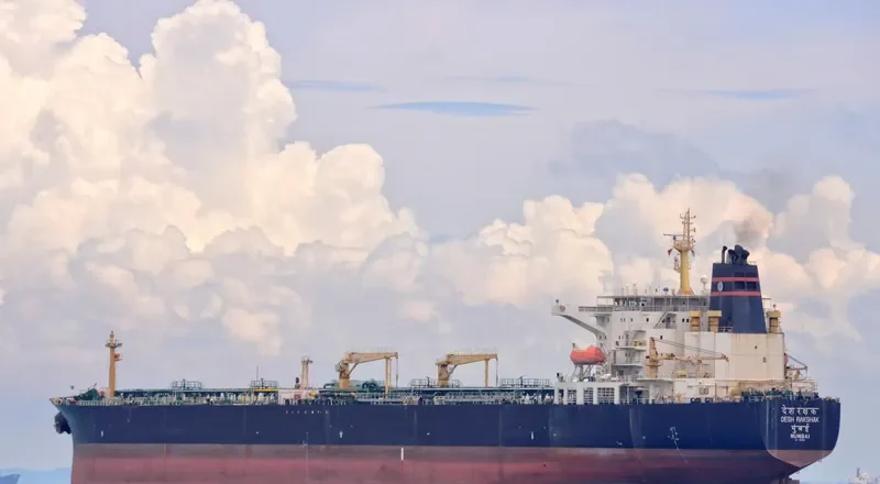 DESH RAKSHAK Tanker IMO 9243021 photo 2