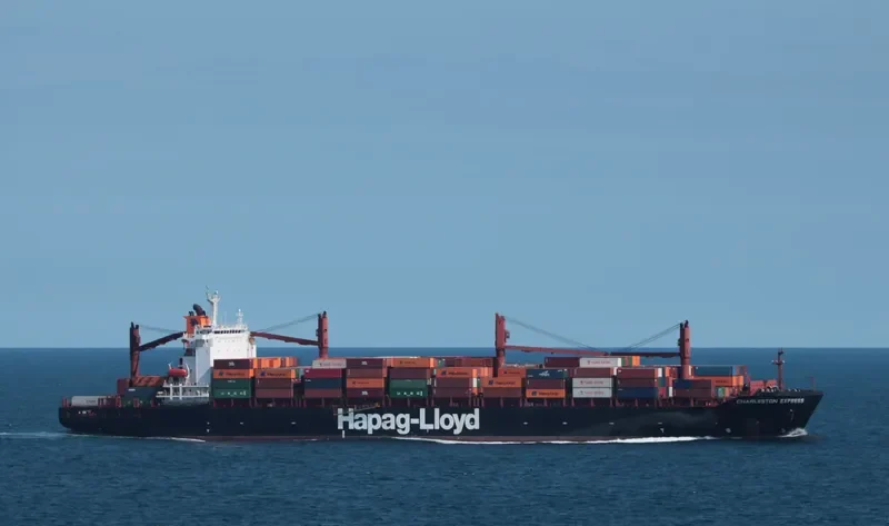 VELIKA EXPRESS Container Ship IMO 9243162 photo 3