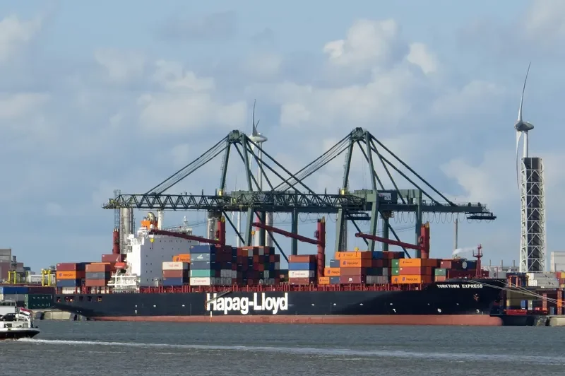 MIRADOR EXPRESS Container Ship IMO 9243174 photo 3