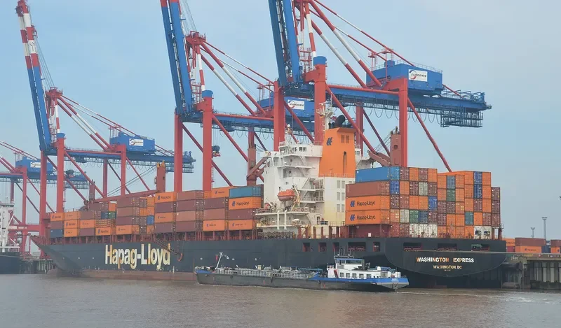 WASHINGTON EXPRESS Container Ship IMO 9243198 photo 7