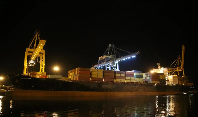 ULSAN Container Ship IMO 9243306 photo 2