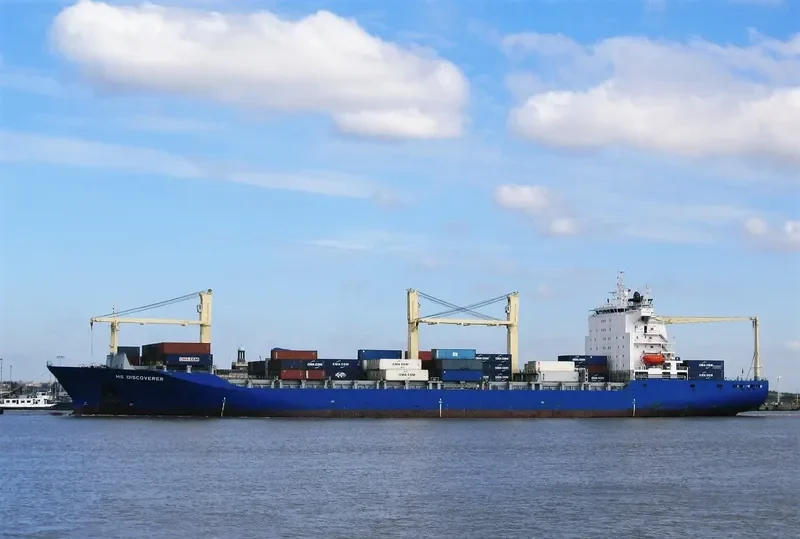 ATLANTIC DISCOVERER Container Ship IMO 9243590 photo 9