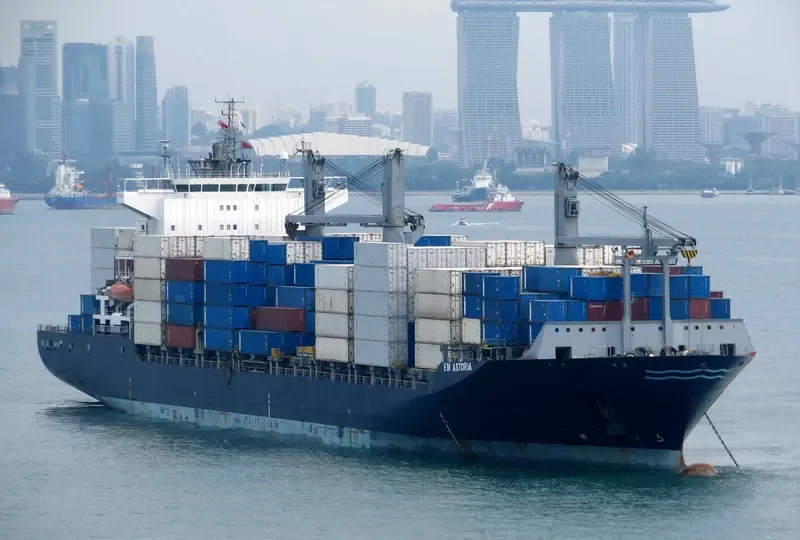 EM ASTORIA Container Ship IMO 9243617 photo 3