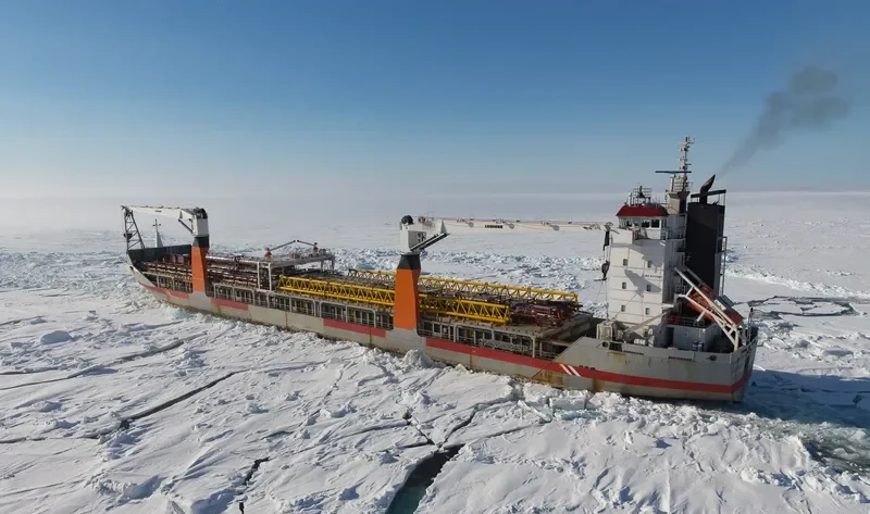 ARCTICA 2 Container Ship IMO 9243801 photo 10