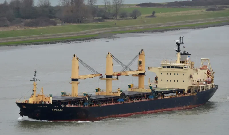 JAGUAR 1 Bulk Carrier IMO 9244087 photo 2