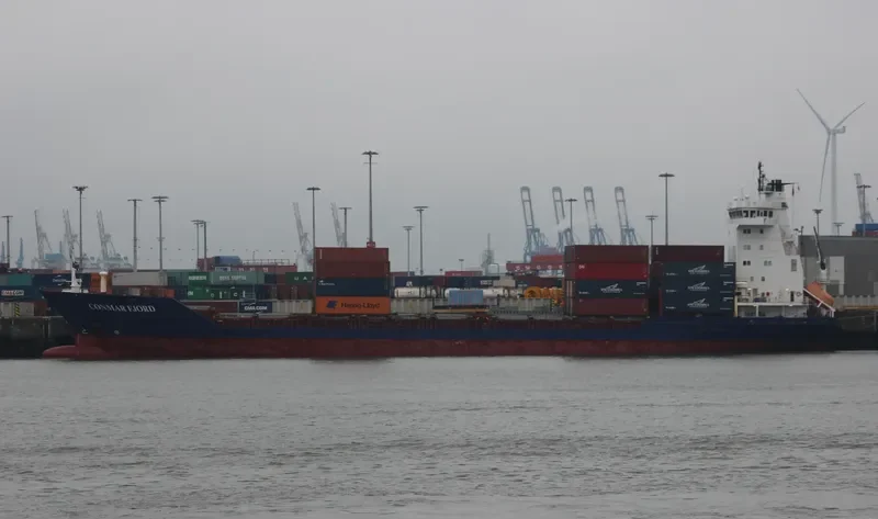 CONMAR FJORD Container Ship IMO 9244192 photo 2