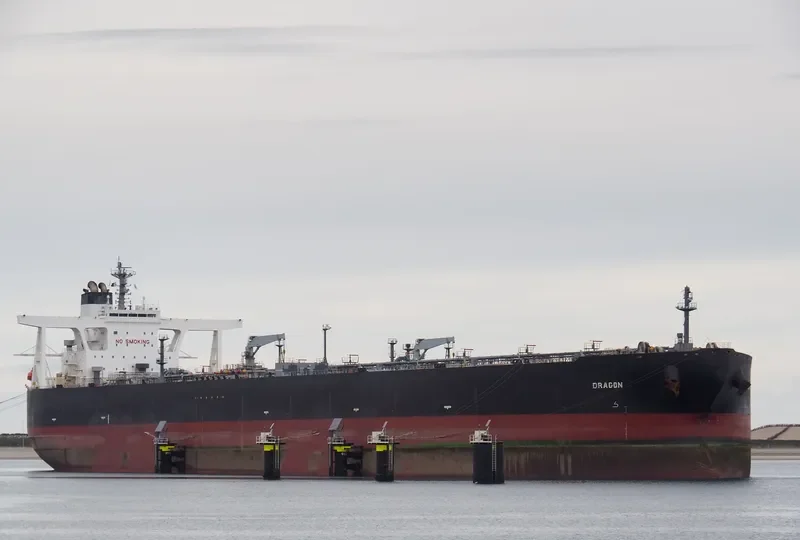 AMAK Tanker IMO 9244635 photo 8