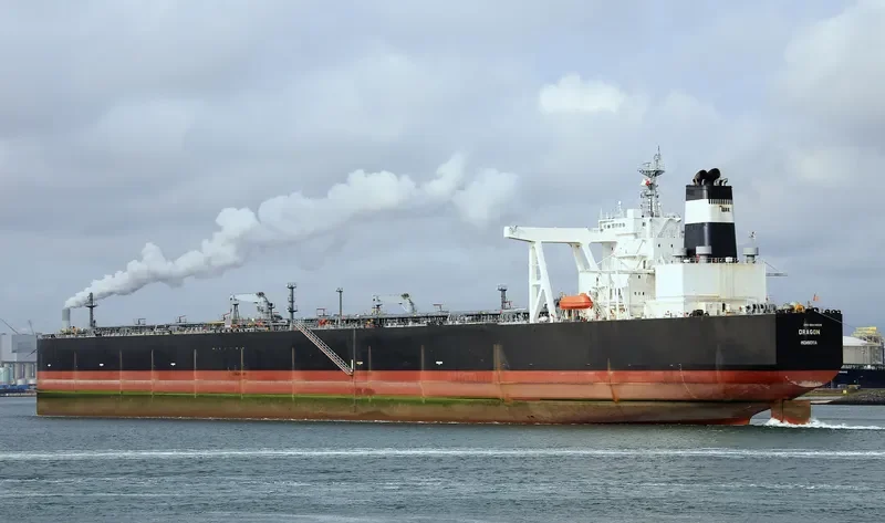 AMAK Tanker IMO 9244635 photo 9