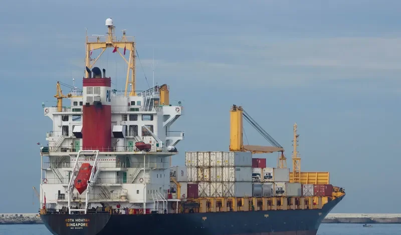 KOTA HIDAYAH Container Ship IMO 9244972 photo 6