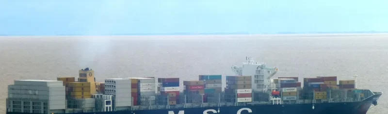 MOL ADVANTAGE Container Ship IMO 9245005 photo 5