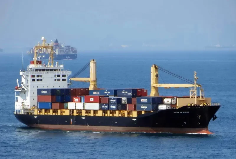 KOTA HORMAT Container Ship IMO 9245225 photo 4