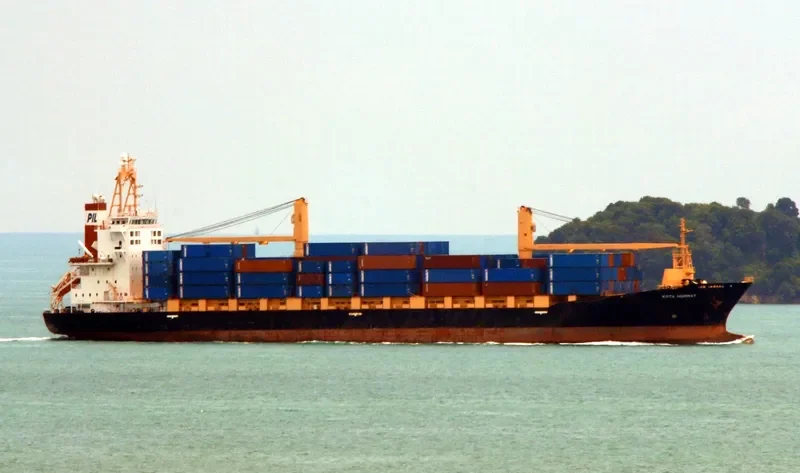 KOTA HORMAT Container Ship IMO 9245225 photo 10