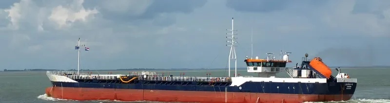 LAURA H Tanker IMO 9245299 photo 9