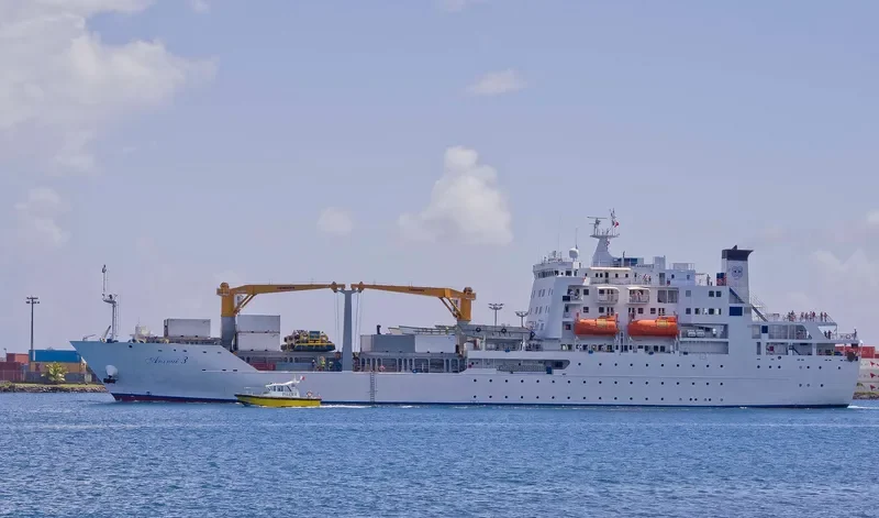 M2 Passenger Ship IMO 9245354 photo 2