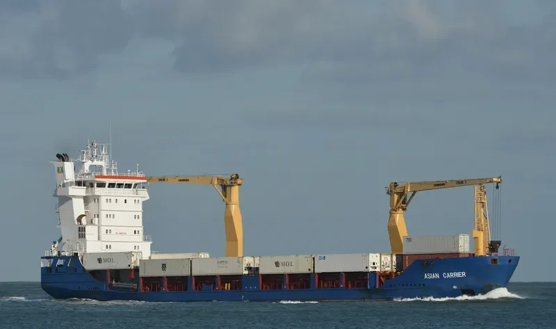 MAREN Container Ship IMO 9245677 photo 10