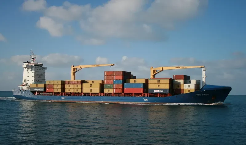 ASIAN TRADER Container Ship IMO 9245689 photo 4