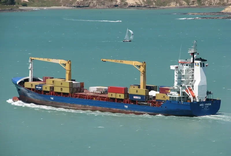 ASIAN TRADER Container Ship IMO 9245689 photo 6
