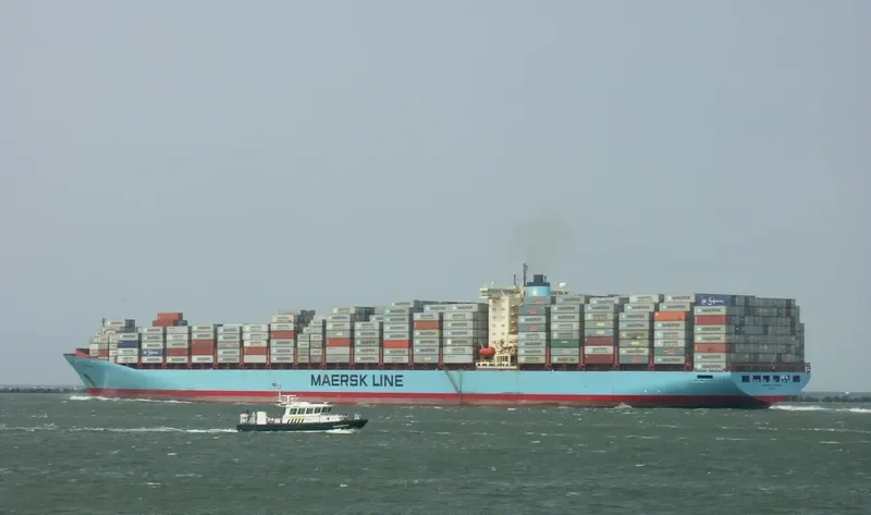 COLUMBINE MAERSK Container Ship IMO 9245768 photo 5