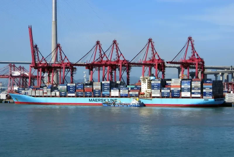 CLEMENTINE MAERSK Container Ship IMO 9245770 photo 3