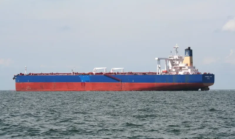 COSGLORY LAKE Tanker IMO 9245782 photo 3