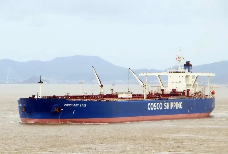 COSGLORY LAKE Tanker IMO 9245782 photo 10