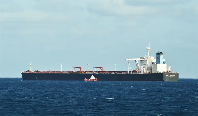 NAVE NEUTRINO Tanker IMO 9245794 photo 4
