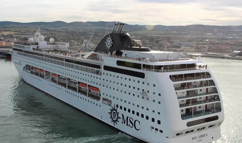 MSC LIRICA Passenger Ship IMO 9246102 photo 2